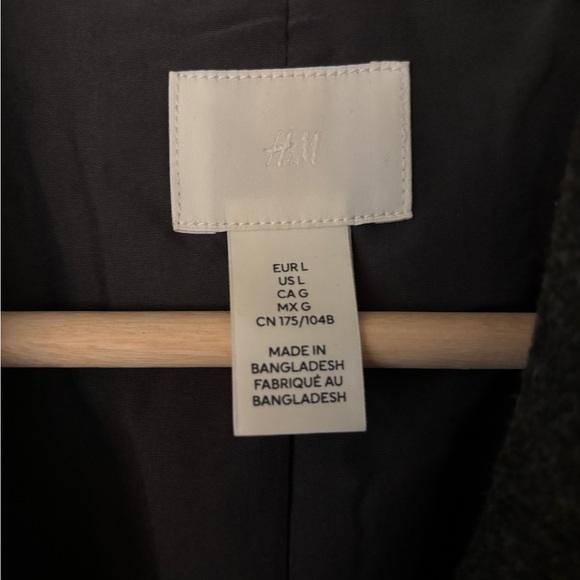 H&M Blazer - Picture 2 of 2